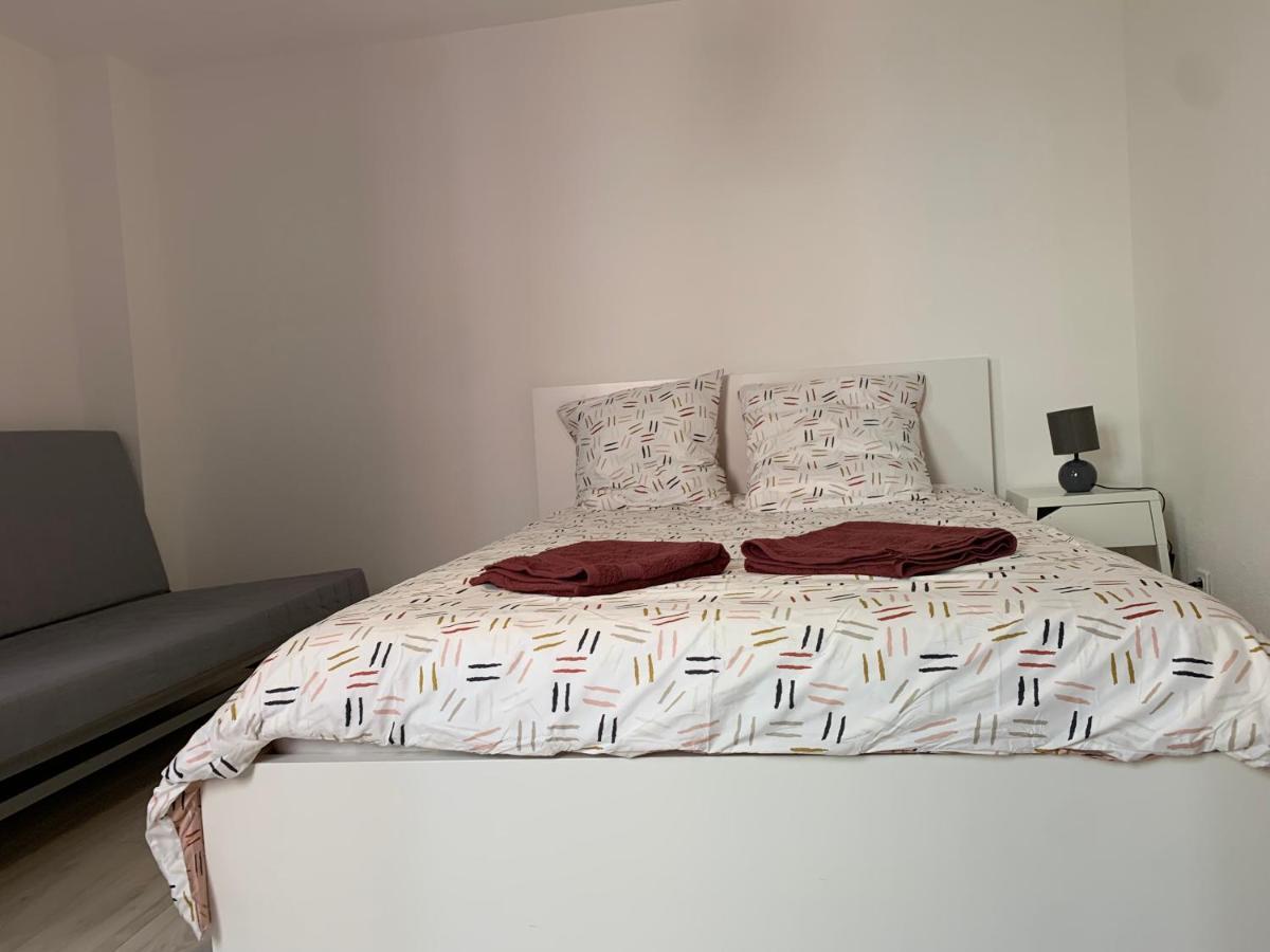 Appartement 2Eme Etage 42M2 Hyper Centre Ville / Parking Gratuit Riom Exteriör bild
