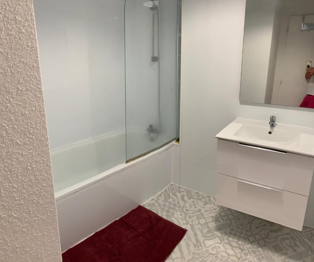 Appartement 2Eme Etage 42M2 Hyper Centre Ville / Parking Gratuit Riom Exteriör bild