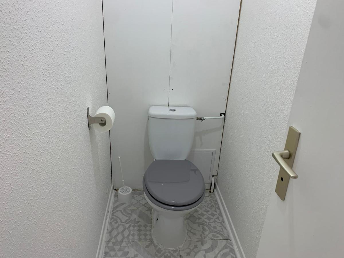 Appartement 2Eme Etage 42M2 Hyper Centre Ville / Parking Gratuit Riom Exteriör bild