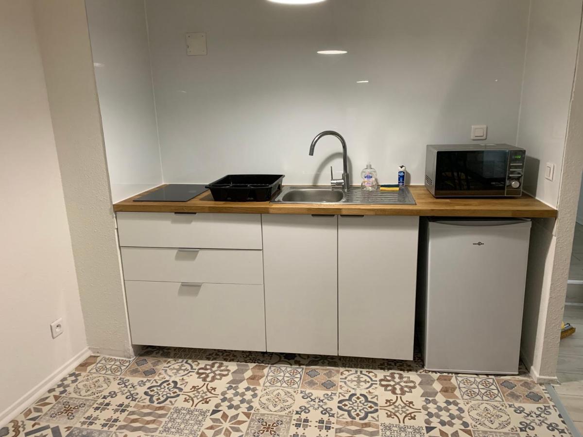 Appartement 2Eme Etage 42M2 Hyper Centre Ville / Parking Gratuit Riom Exteriör bild
